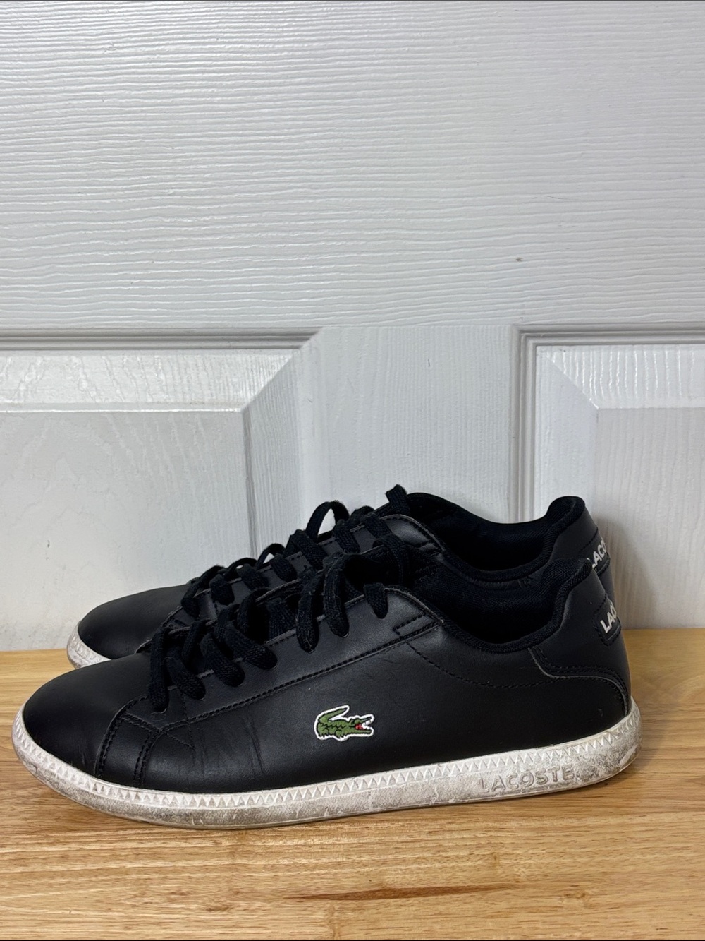 Lacoste Men's Black Graduate 1 Low-Top Fashion Sneakers Size 9